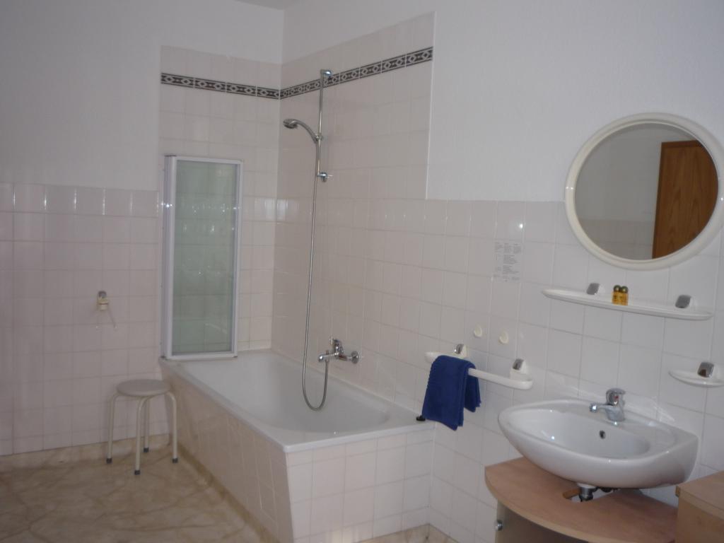 Gasthof & Pension Hause Halle  Chambre photo